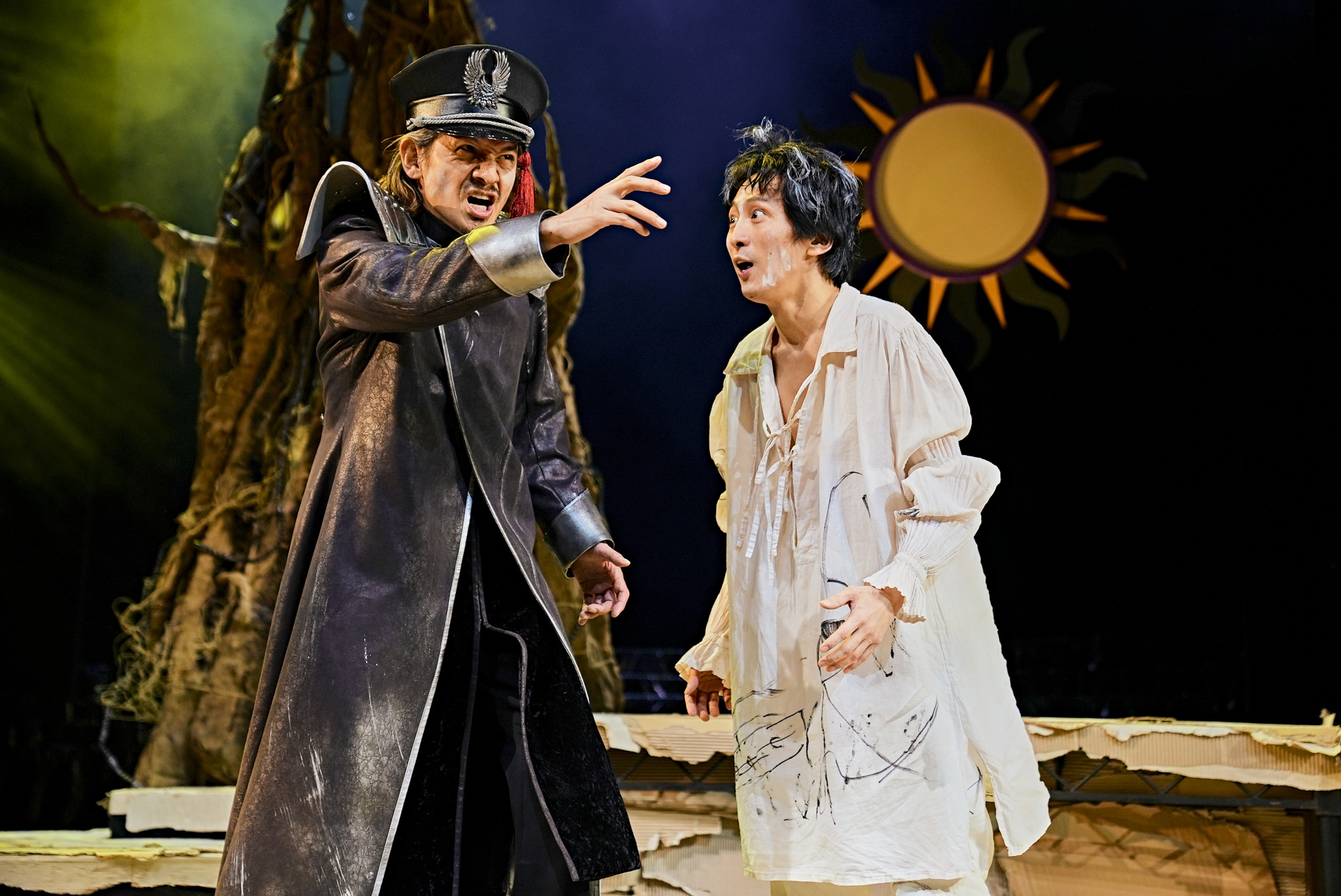 岡本健一×成河 トラム、二人芝居『建築家とアッシリア皇帝』開幕